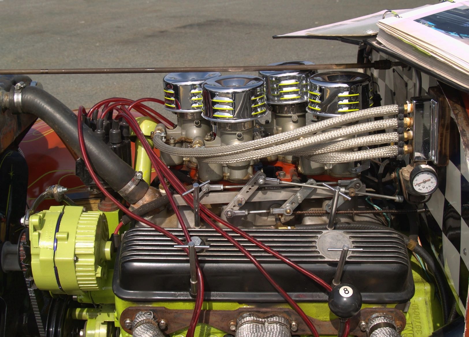 Detailed vehicle engine work
